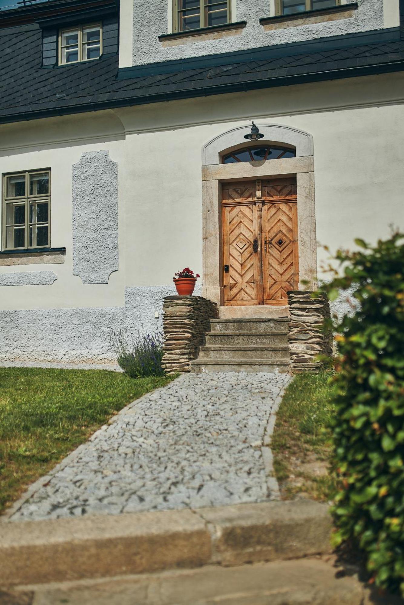 Barokni Kaplanka 1796 A. D. - Luxusni Apartmany V Ceskem Raji Zelezny Brod Luaran gambar
